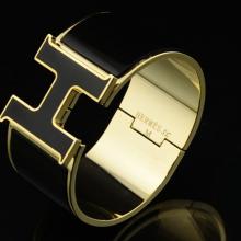 Replica 1:1 Hermes Black Enamel Clic H Bracelet Narrow Width (33mm) In Gold