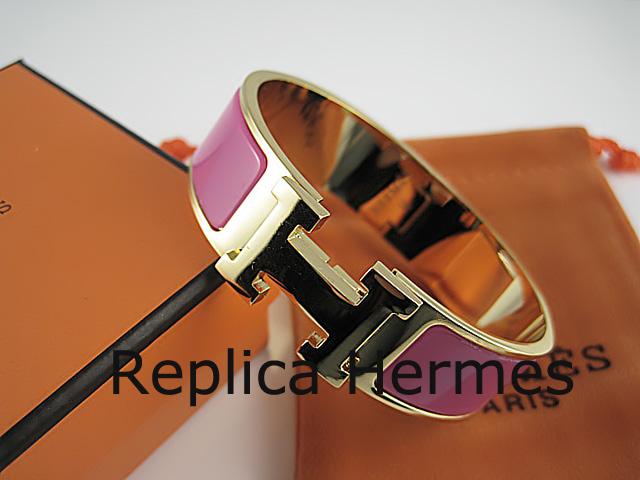 Hermes Peach Enamel Clic H Bracelet Narrow Width (18mm) In Gold Replica