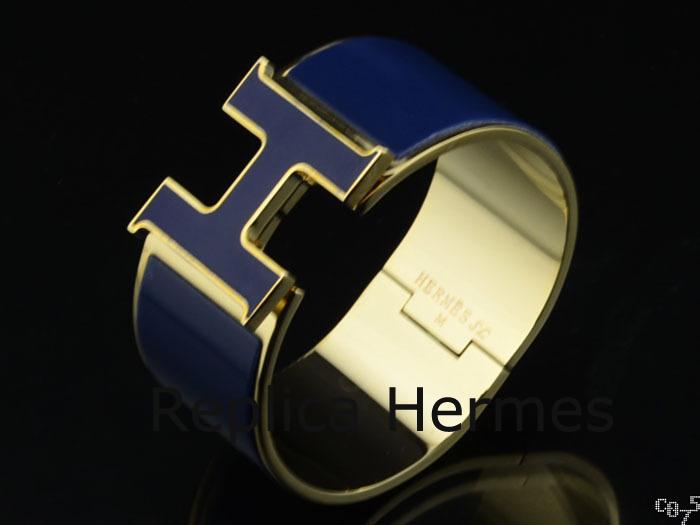 1:1 Replica Hermes Blue Enamel Clic H Bracelet Narrow Width (33mm) In Gold