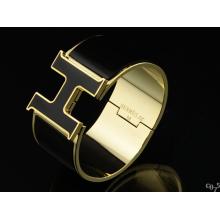 Replica 1:1 Hermes Black Enamel Clic H Bracelet Narrow Width (33mm) In Gold